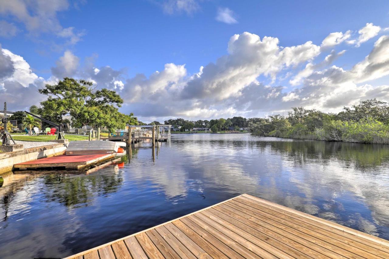 Waterfront Florida Home With Boat Lift And Kayaks! Holiday Exterior photo